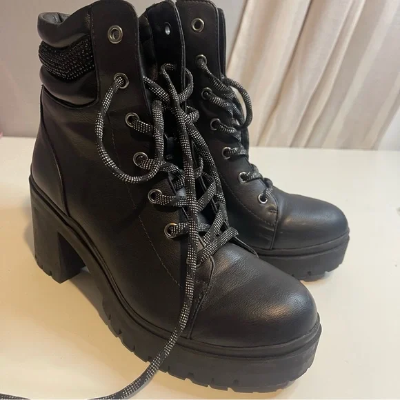 Nine West Black Lace Up Platform Boots